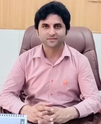 https://layyah.punjab.gov.pk/system/files/Dr.%20Shahid%20Riaz%20CEO%20DHA_0.jpeg